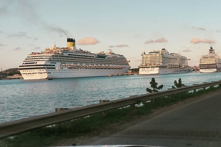 St. John's City Private Tour including Fort James - Photo 1 of 16